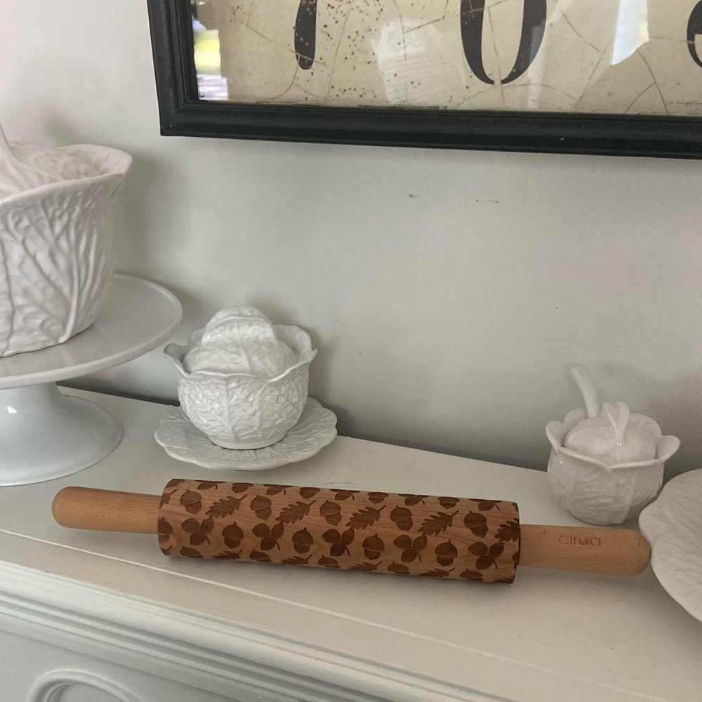Ciroa Wooden Embossed Rolling Pin